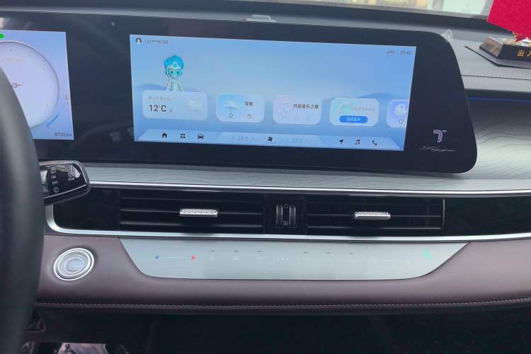 Used Chery Tiggo 8 PRO 2024 Champion Edition 290T Two-Wheel Drive Peak Version 5 Seats Audio And AC Panel