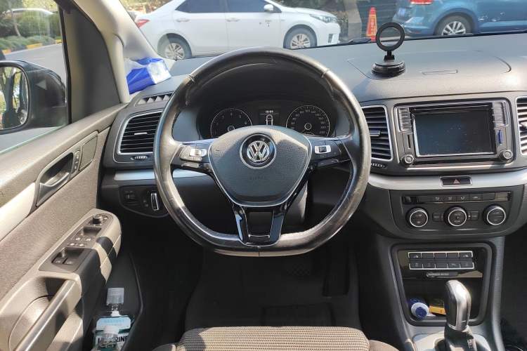 Used Volkswagen Sharan 2016 380TSI Comfort Edition 7-Seater
