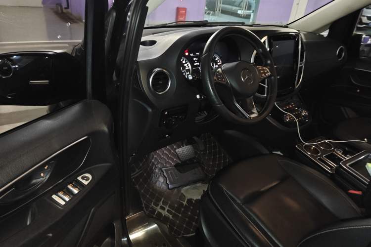 Used Mercedes-Benz Vito 2016 2.0T Business Edition
