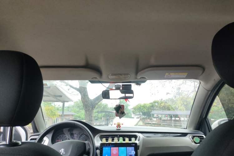 Used Peugeot 301 2018 1.6L Manual Comfort Edition Headliner