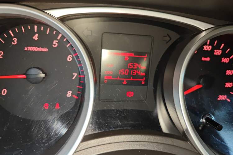 Used Wuling Hongguang 2019 1.5L S Standard Version China VI LAR Odometer Close Up