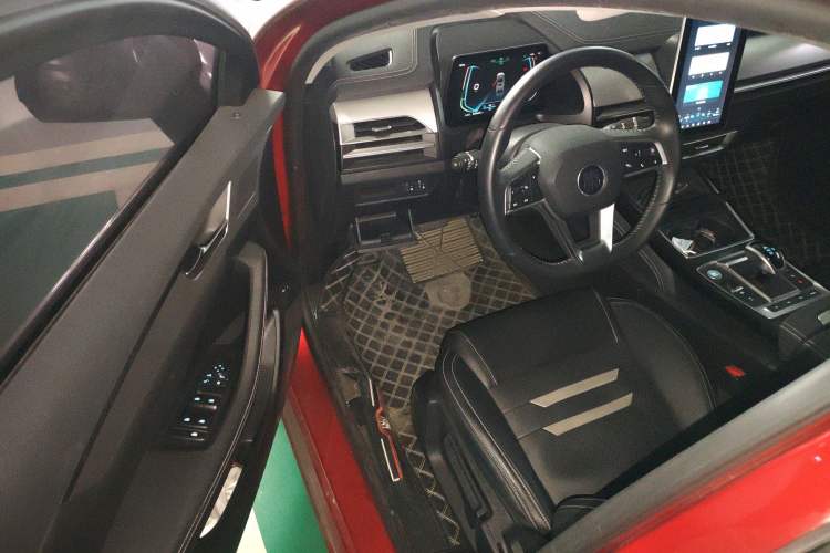 Used BYD Qin Pro New Energy 2019 DM Super Edition 1.5TI Automatic Smart Connect X-Trail Model China VI Standard Driver Seat