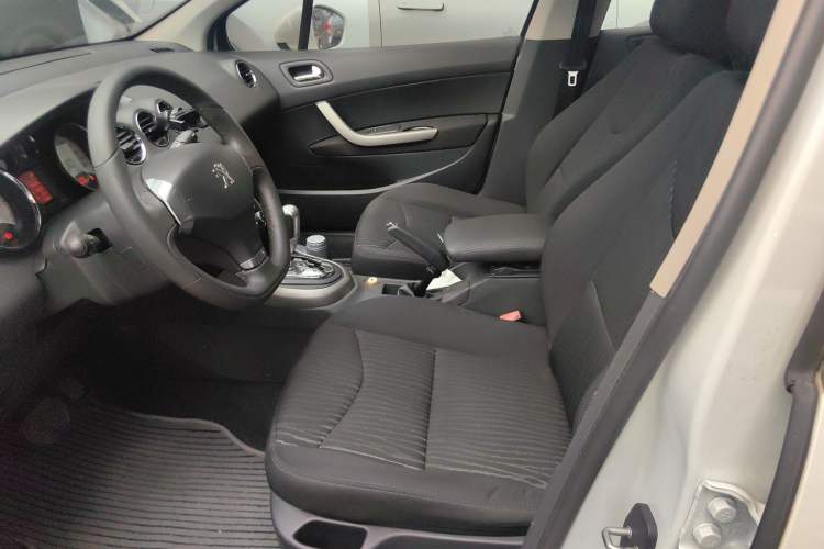 Used Peugeot 408 2013 2.0L Automatic Luxury Edition
