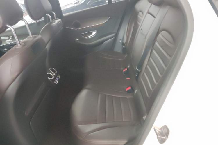 Used Mercedes-Benz GLC 2016 GLC 300 4MATIC Luxury Model