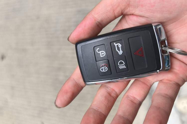 Used Jaguar E-PACE 2018 P200 S China VI Vehicle Key