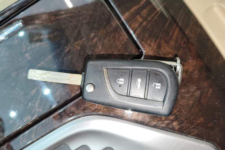 Used Toyota Camry 2015 2.0G Premier Edition