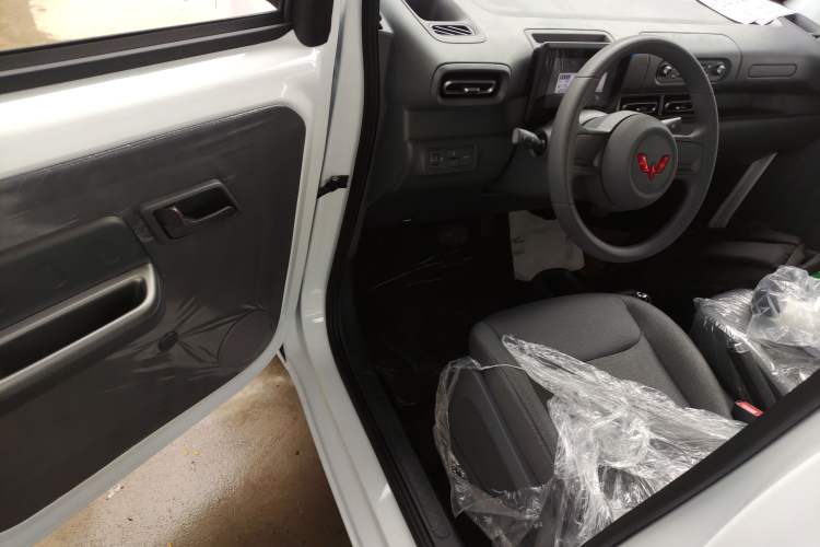 Used Wuling Zhiguang New Energy 2025 Standard Model