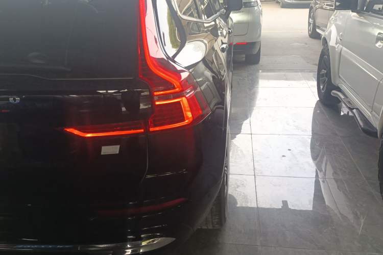 Used Volvo XC60 New Energy 2022 T8 Plug-in Hybrid All-Wheel Drive Smart Luxury Edition
