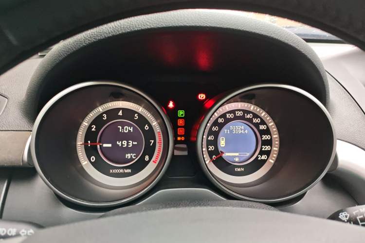 Used Bestune X80 2013 2.0L automatic comfort version
