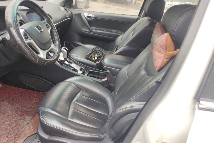 Used Luxgen Great 7 SUV 2014 2.2T Four-Wheel Drive Prestige Version Left Front Seat