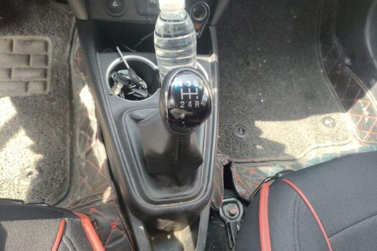 Used JAC Group Refine S2mini 2017 1.3L Sport Edition Gear Lever