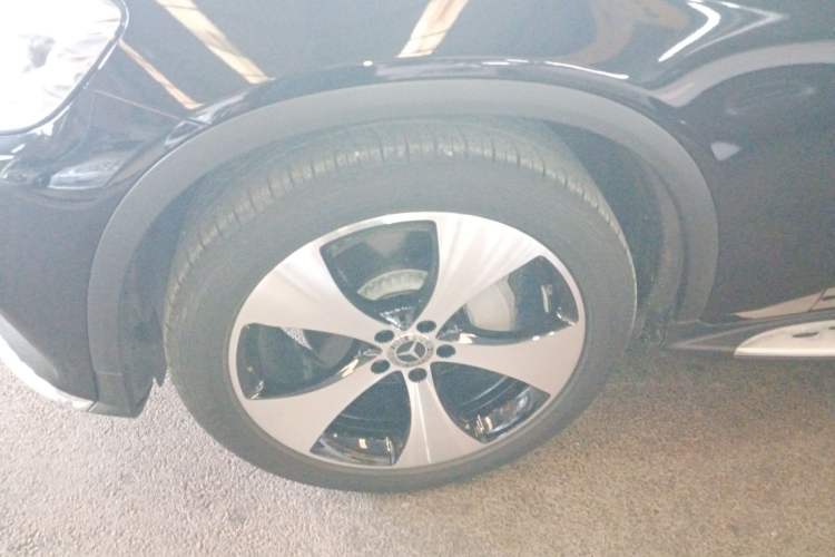 Used Mercedes-Benz GLC 2018 Refreshed GLC 300 4MATIC Dynamic Edition
