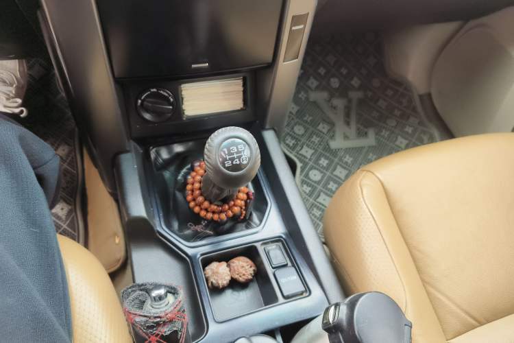 Used Toyota Prado 2010 2.7L Manual Transmission