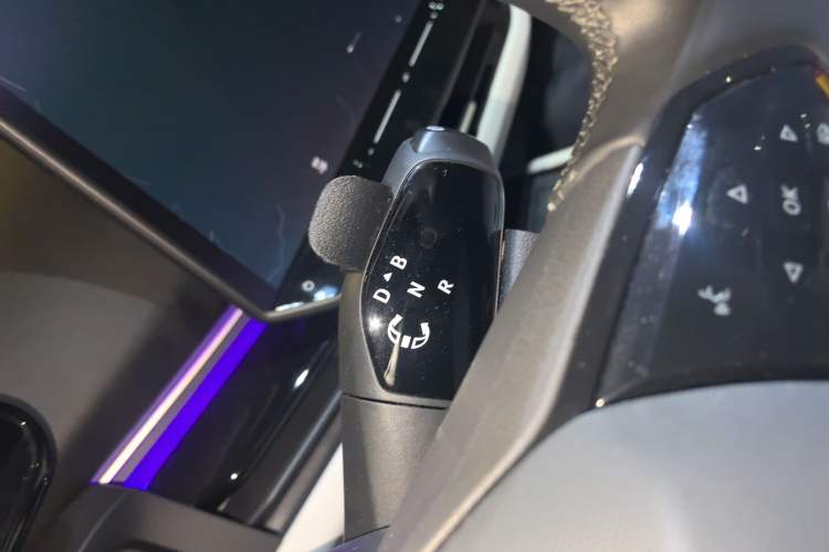 Used Volkswagen ID.UNYX 2024 Revised Version Max High-Performance Edition Gear Lever