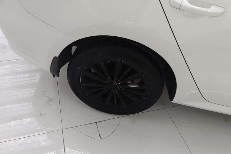 Used Volkswagen Gran Lavida 2013 1.4 TSI Automatic Comfort Model Exterior 5