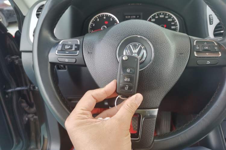 Used Volkswagen Tiguan 2016 300TSI Automatic Two-Wheel Drive Luxury Edition Vehicle Key