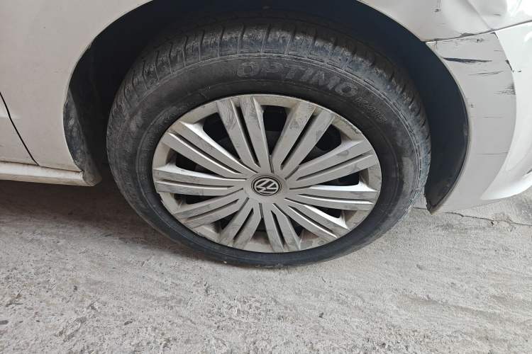 Used Volkswagen Polo 2016 1.6L Automatic Comfort Model