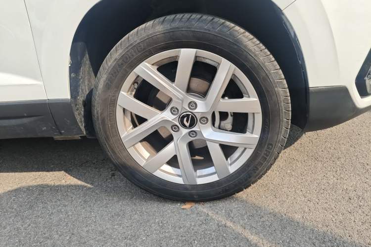 Used Jetta VS5 2023 280TSI Manual Entry-Level Model Right Front Wheel Hub