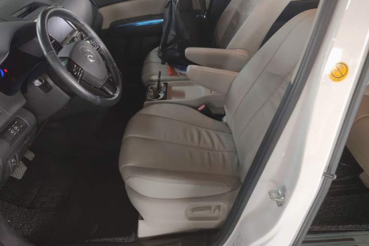 Used Mazda 8 2015 2.5L Flagship Edition Left Front Seat