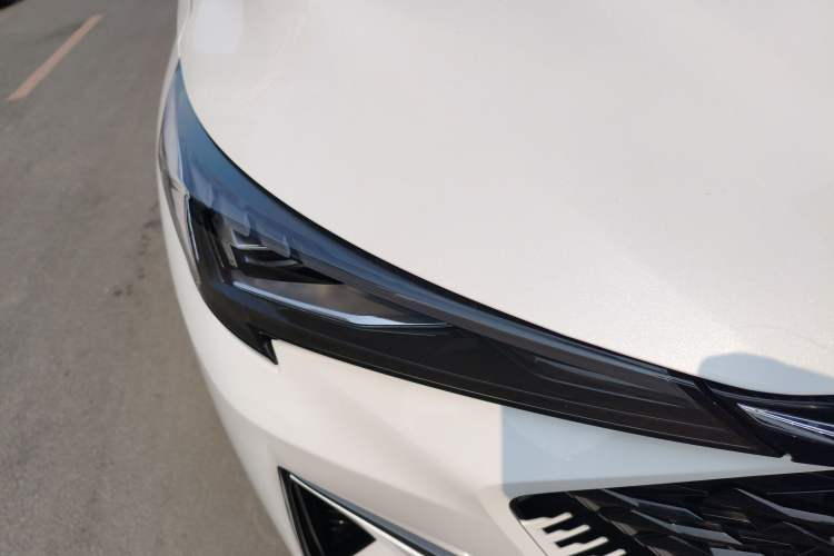 Used CHANGAN OSHAN X5 PLUS 2023 1.5T DCT Excellence Edition Right Front Headlight