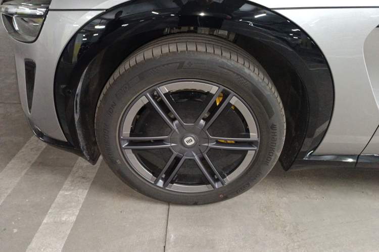 Used Xiaomi Auto YU7 2025 Ultra-Long Range Rear-Wheel Drive Version
