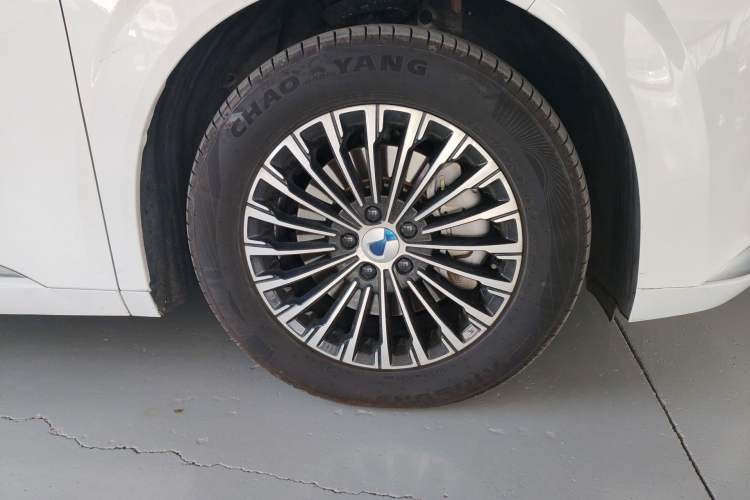 Used Denza D9 2022 DM-i 970 Four-Wheel Drive Prestige Model