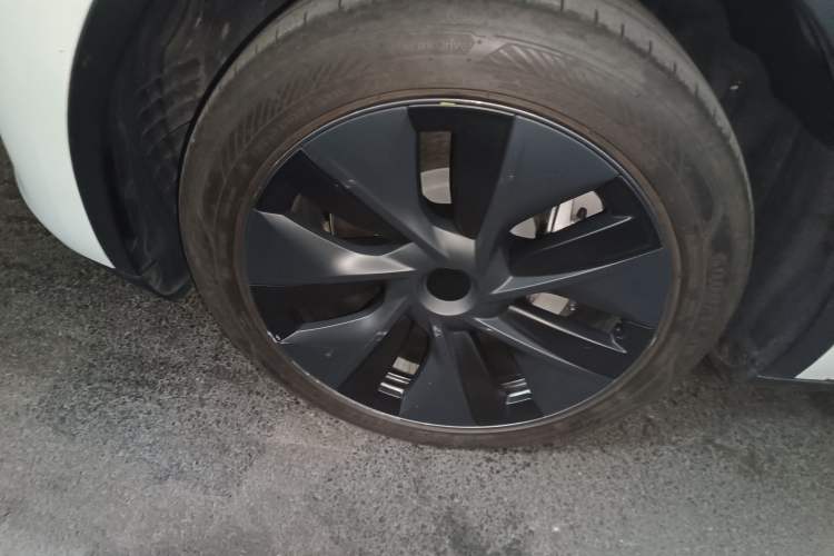 Used Tesla Model Y 2024 Rear-Wheel-Drive Version