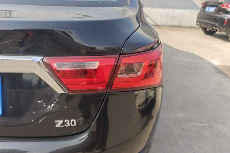 Used Zotye Z300 2014 1.5L Value Edition Manual Comfort Model
