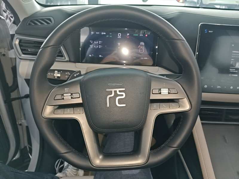 Used BYD Yuan UP 2025 Intelligent Driving Version 401 KM Dynamic Edition — 10