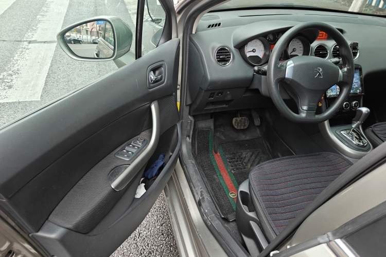 Used Peugeot 408 2013 2.0L Automatic Comfort Edition Driver Seat