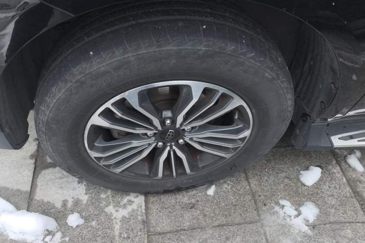 Used Geely Auto Vision X6 2016 1.3T CVT Flagship Model
