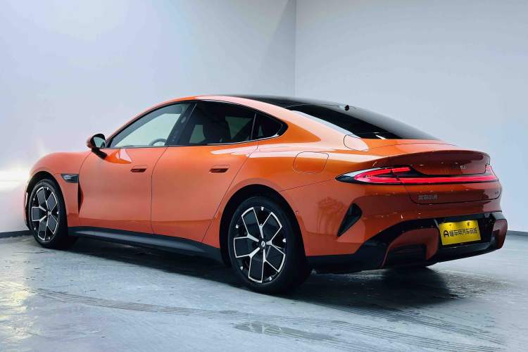 Used Xiaomi Auto SU7 2024 Rear-Drive Long-Range Intelligent Driving Version