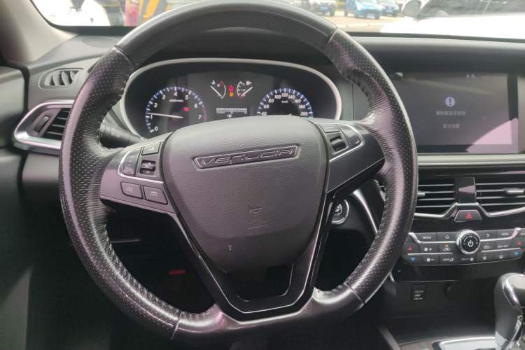 Used Venucia T90 2017 2.0L CVT Smart Edition Steering Wheel