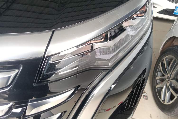 Used Denza D9 2022 DM-i 970 Four-Wheel Drive Flagship Model