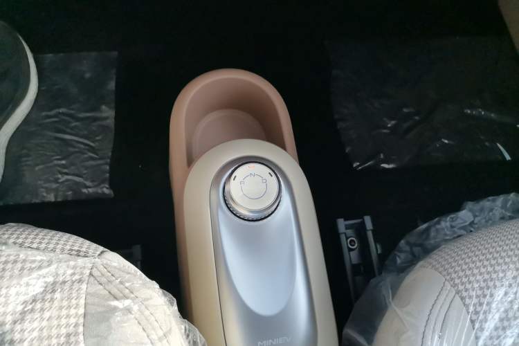 Used Wuling Hongguang MINIEV 2025 Four-Door Version Advanced Edition