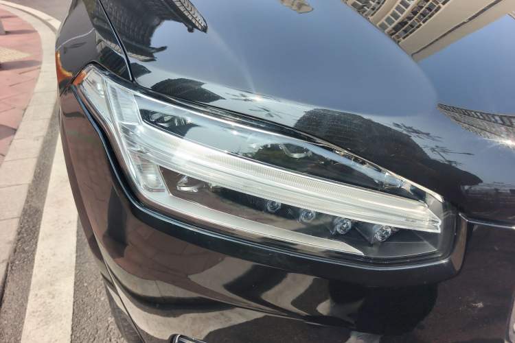 Used Volvo XC90 2019 T6 Zhiyi Edition 7-Seater China V Emission Standard
