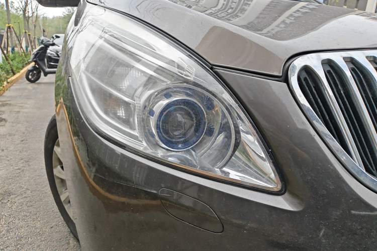 Used Buick GL8 2013 3.0L GT Luxury Business Haoya Edition
