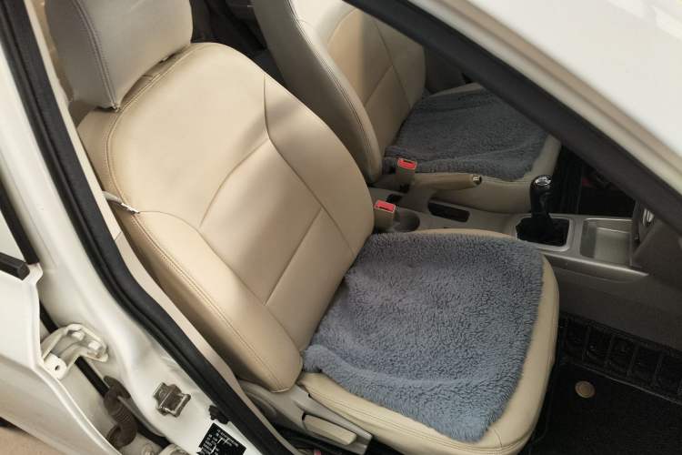 Used Changan Alsvin V3 2012 1.3L Manual Luxury Version China IV Standard