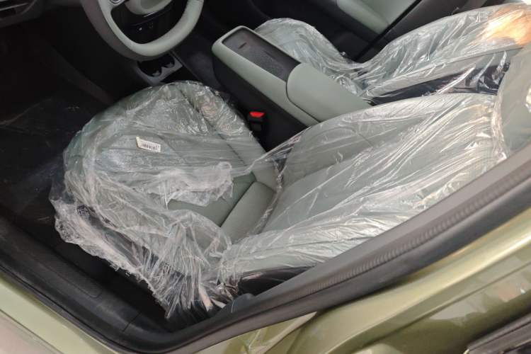 Used Dongfeng NAMMI 06 2025 401 Pro
