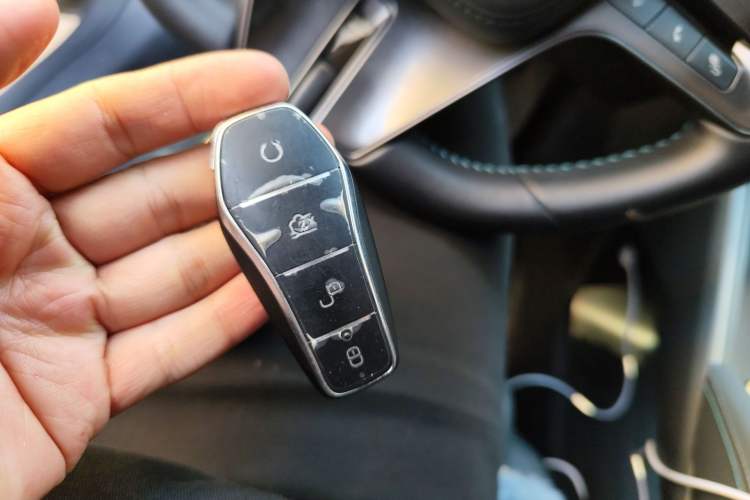 Used BYD Qin L 2024 DM-i 80KM Leading Model Vehicle Key