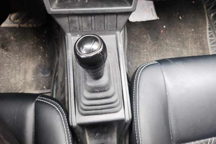 Used Volkswagen Santana Classic 2004 1.8L Standard Edition Gear Lever