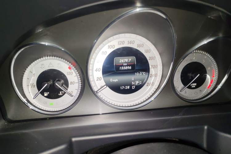 Used Mercedes-Benz GLK-Class 2013 GLK 300 4MATIC Dynamic Sunroof Model