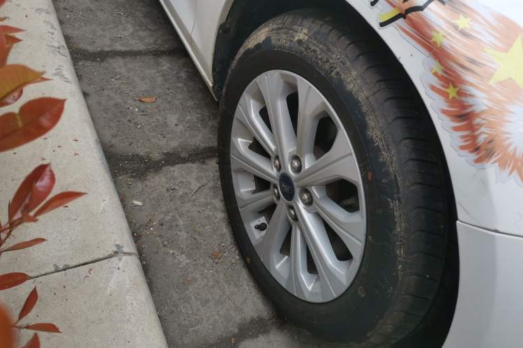 Used Ford Escort 2017 Happiness Edition 1.5L Automatic Fashion Version