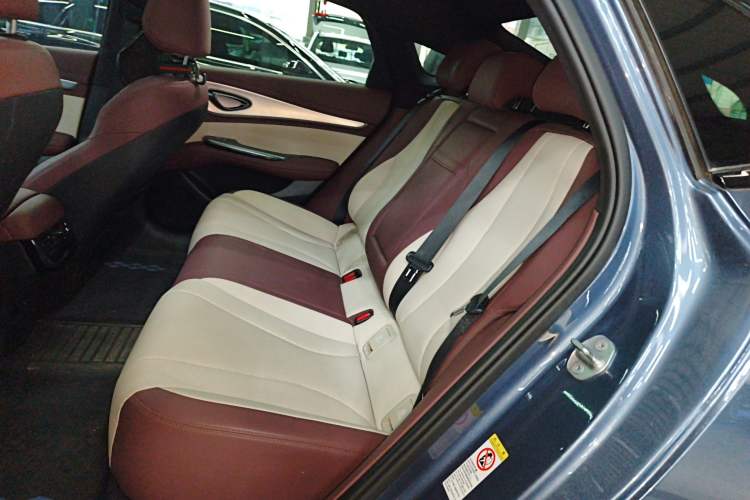 Used BYD Seal 07 DM-i 2025 Intelligent Driving Version DM-i 1.5L 125 km Luxury Edition
