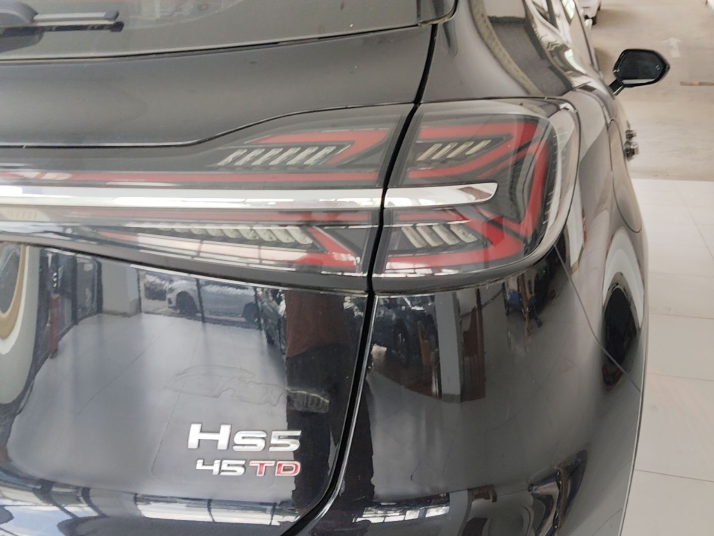 Hongqi HS5 2025 2.0T All-Wheel-Drive Flagship Pro Edition — снимка 9