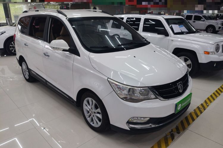 Used Baojun 730 2016 1.5L Manual Comfort Version 7 Seats China V Emission Standard Front Right 45 Deg
