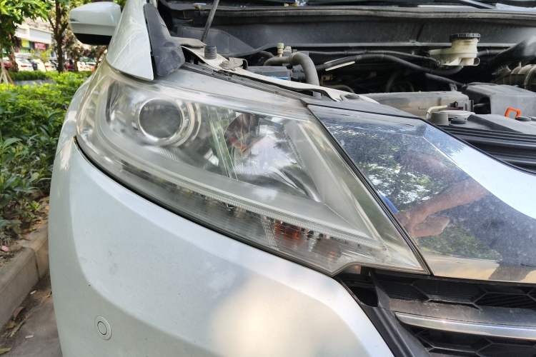 Used Honda Odyssey 2015 Revised 2.4L Luxury Edition Right Front Headlight