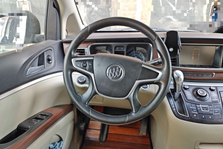 Used Buick GL8 2015 2.4L Luxury Business Premium Edition