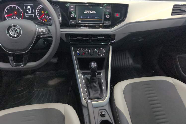 Used Volkswagen Polo 2019 Plus 1.5L Automatic Colorful Technology Edition Audio And AC Panel