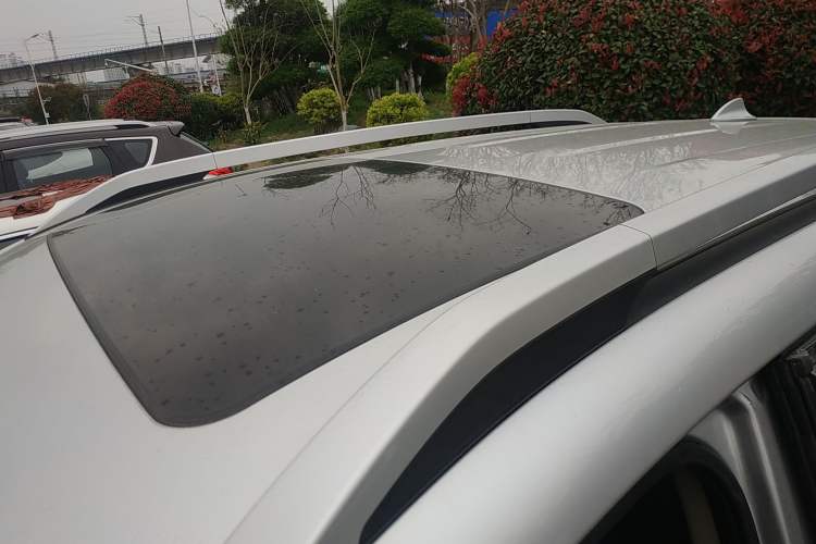 Used Dongfeng Aeolus AX7 2016 2.0L Automatic Zhiyi Trim